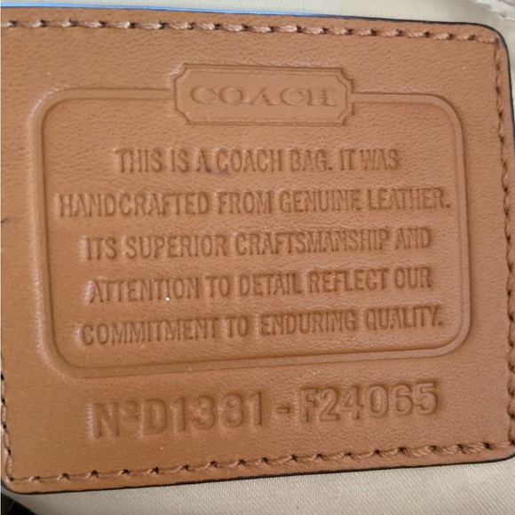 Coach Tri Color Bag - Picture 8 of 9